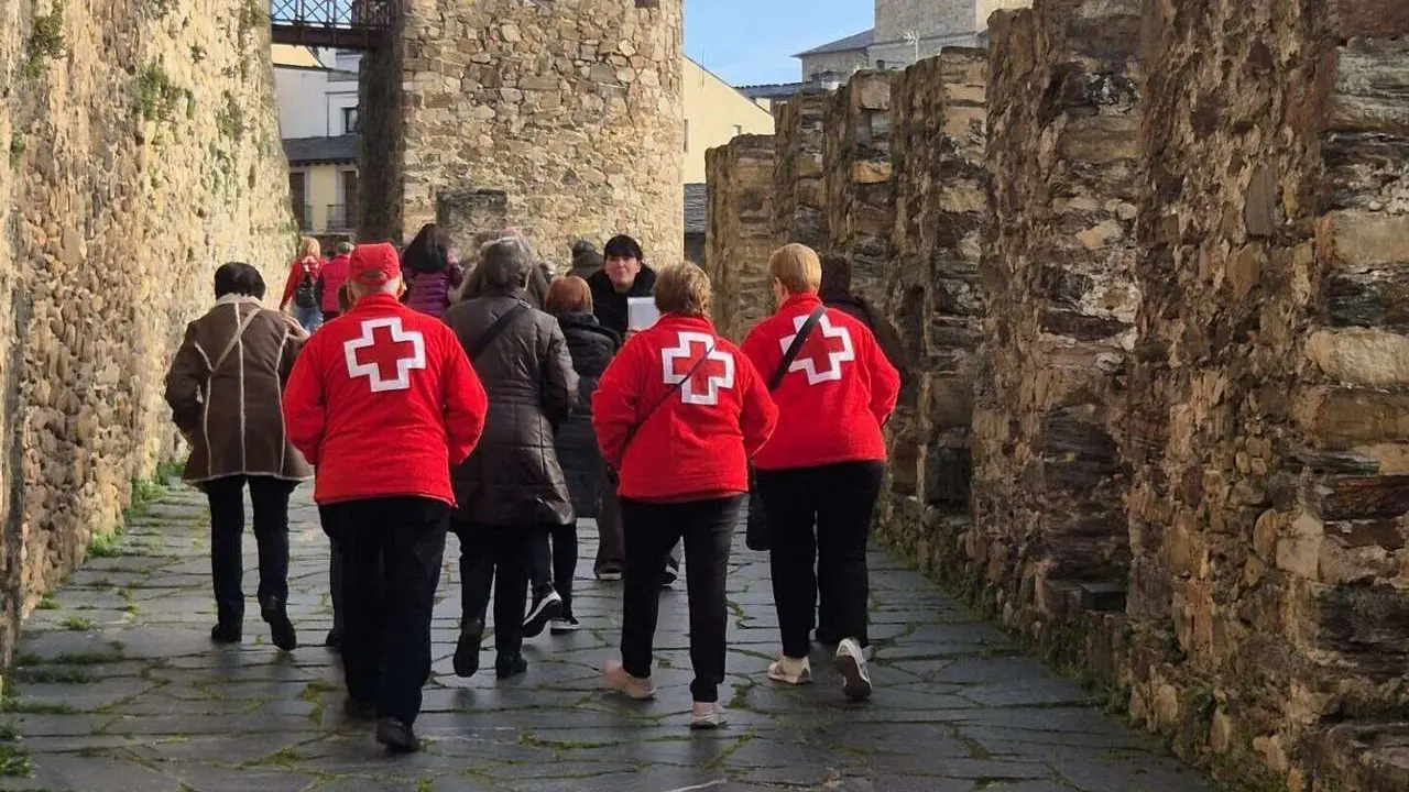 Voluntarios de Cruz Roja en una imagen de archivo.