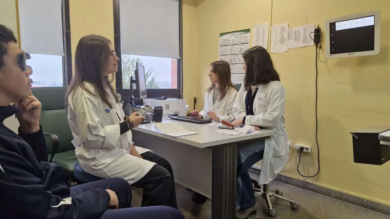 La Gerencia de Asistencia Sanitaria del Bierzo inaugura la primera consulta multidisciplinar de Oftalmopediatr&iacute;a en Castilla y Le&oacute;n.