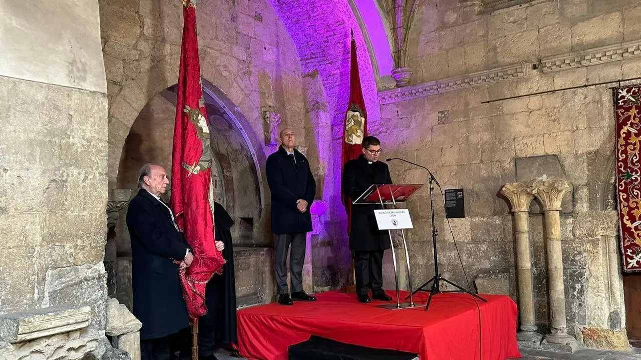 El Pante&oacute;n Real de San Isidoro acogi&oacute; este viernes el primer homenaje a Urraca I, con la presencia de autoridades. Le&oacute;n 24 Horas