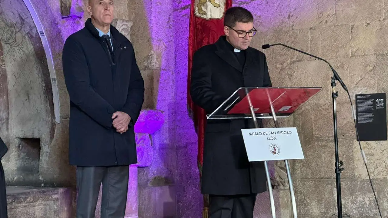El Pante&oacute;n Real de San Isidoro acogi&oacute; este viernes el primer homenaje a Urraca I, con la presencia de autoridades. Le&oacute;n 24 Horas