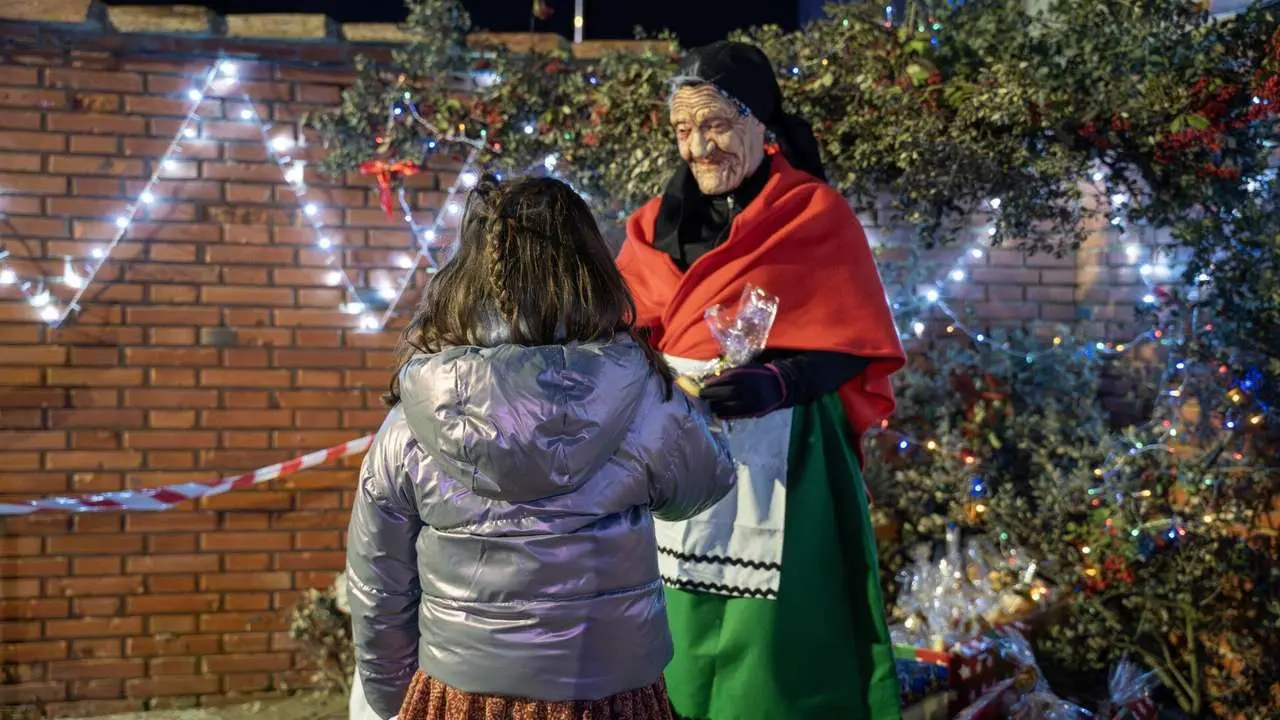 La Vieja del Monte llega al Barrio de la Peregrina de Sahag&uacute;n | APL - Leon24Horas