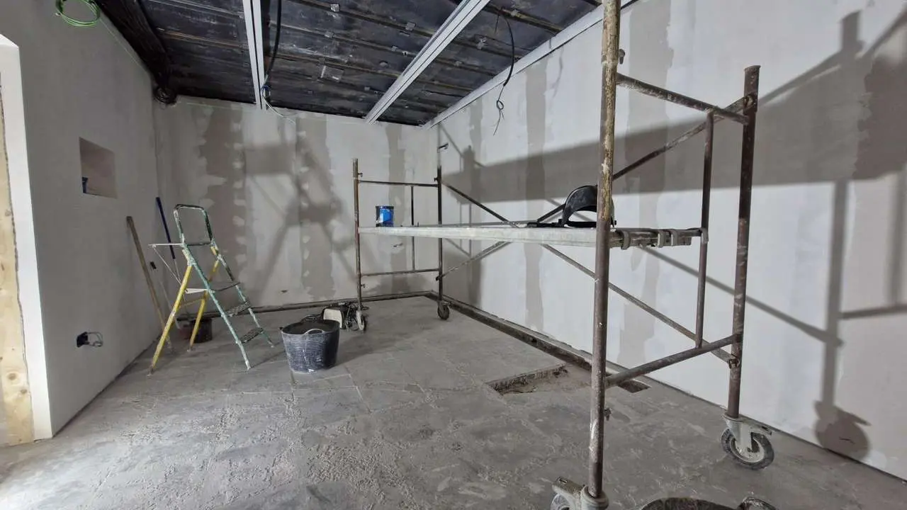 Obras en la nueva sala de Rayos X del centro de salud de Toreno. 