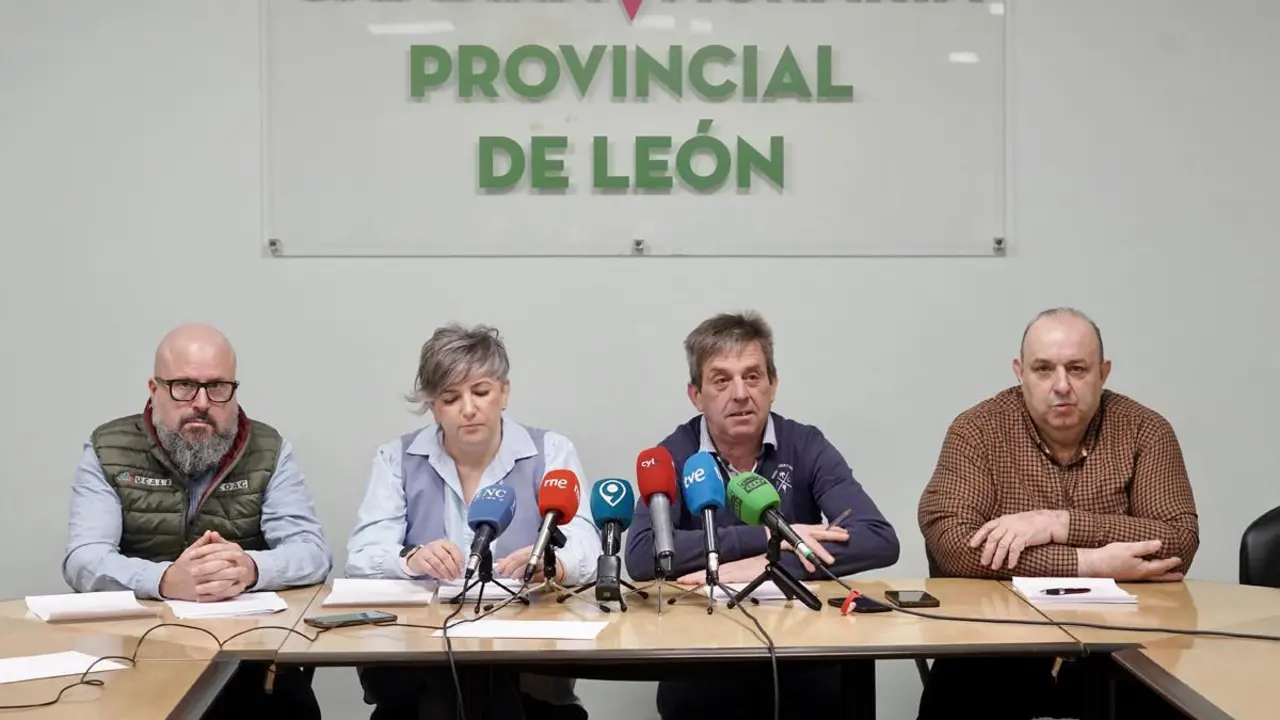 Las cuatro organizaciones agrarias de la provincia de Le&oacute;n -Ugal-Upa, Asaja, Ucale-Coag y UCCL- informan sobre las nuevas movilizaciones. | ICAL