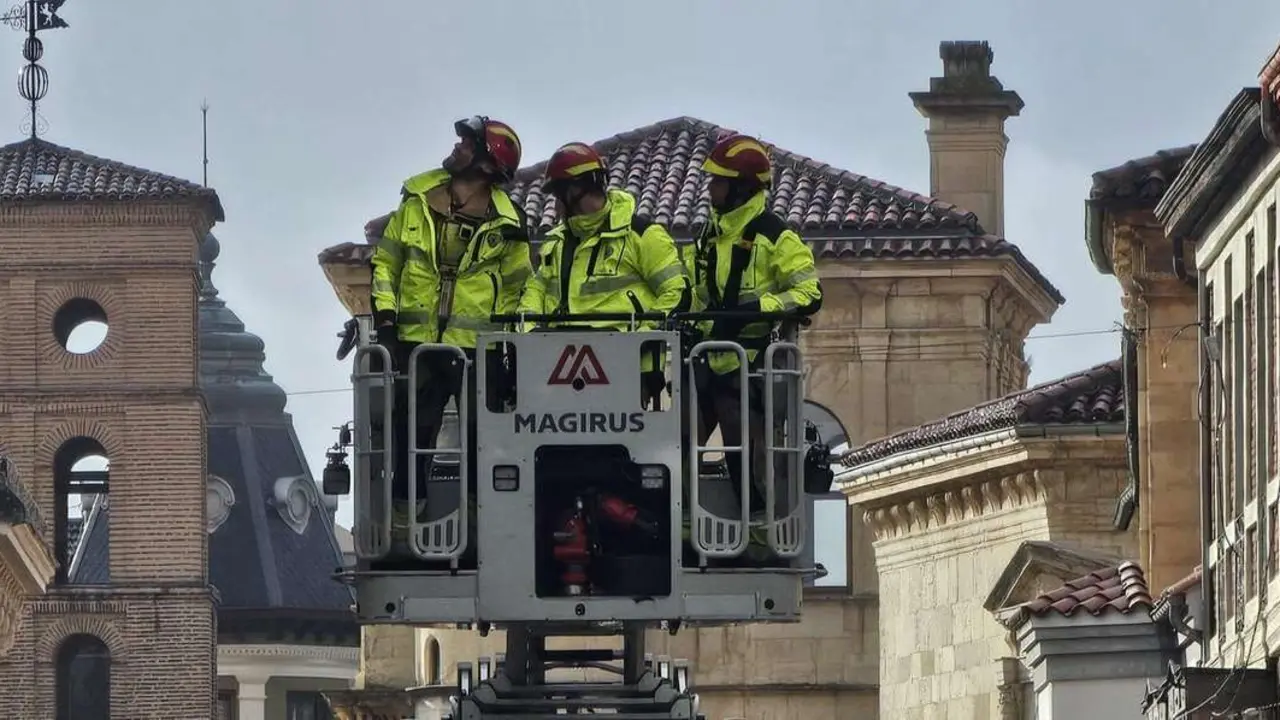 LE&Oacute;N 24 HORAS