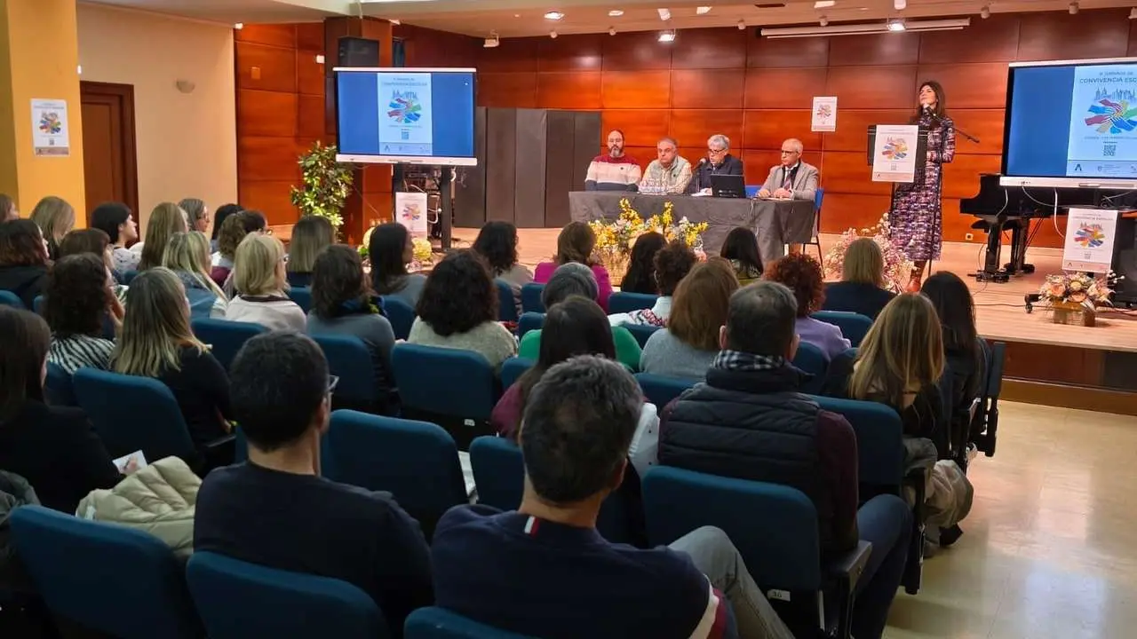 La III Jornada de Buenas Pr&aacute;cticas de Convivencia Escolar re&uacute;ne en Astorga a 150 docentes de 80 centros educativos de la provincia.