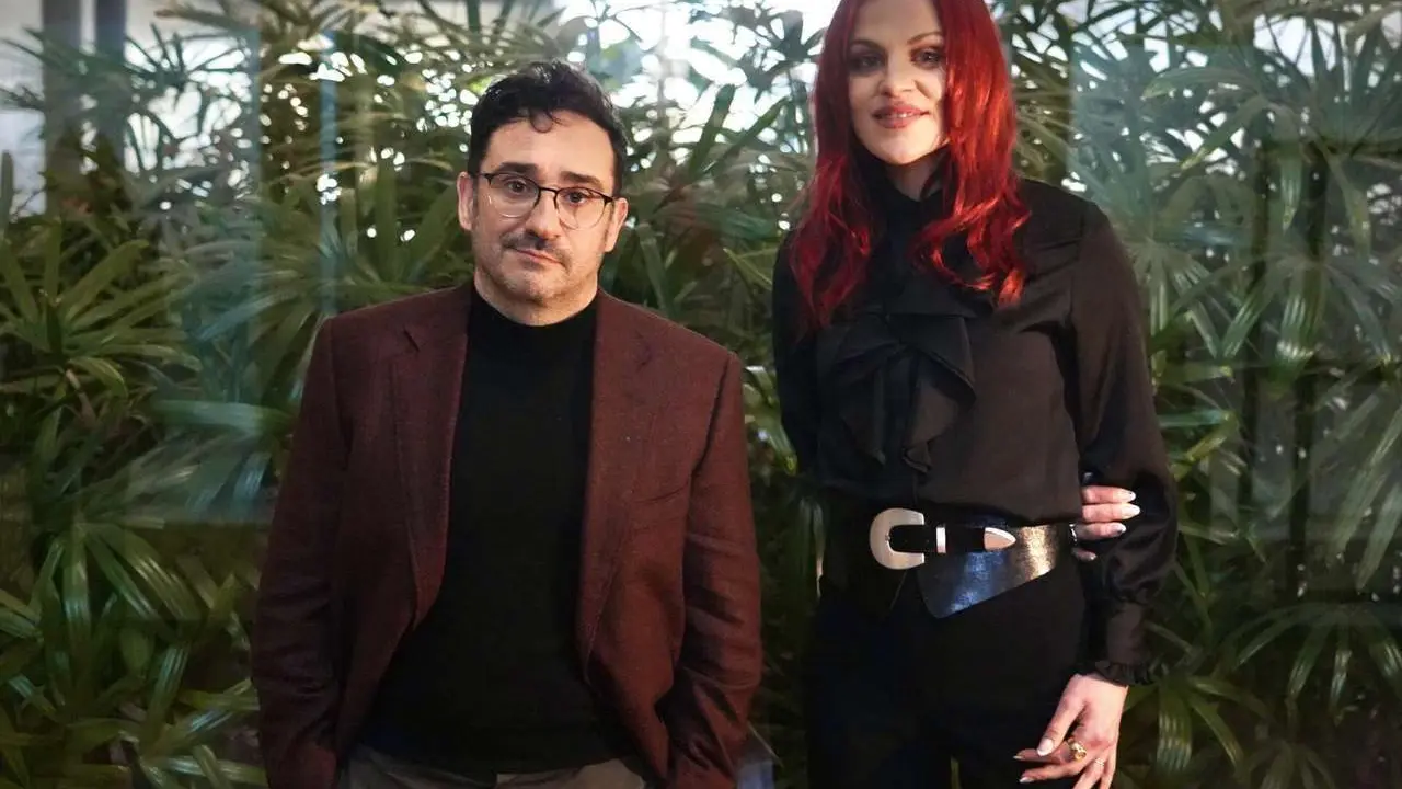 La codirectora de programaci&oacute;n del IX Foro de la Cultura, doctora en Biolog&iacute;a Molecular y aspirante a astronauta, Sara Garc&iacute;a, participa junto al director de cine Juan Antonio Bayona en el di&aacute;logo &lsquo;Ciencia y ficci&oacute;n: dos caras, una realidad&rsquo;, que modera la viceconsejera de Acci&oacute;n Cultural, Mar Sancho. Miriam Chac&oacute;n