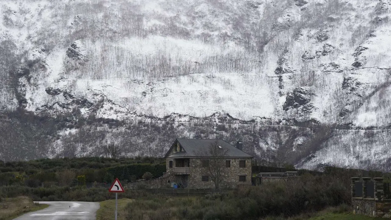 Imagen de archivo de nieve en San Crist&oacute;bal de Valdueza. | ICAL