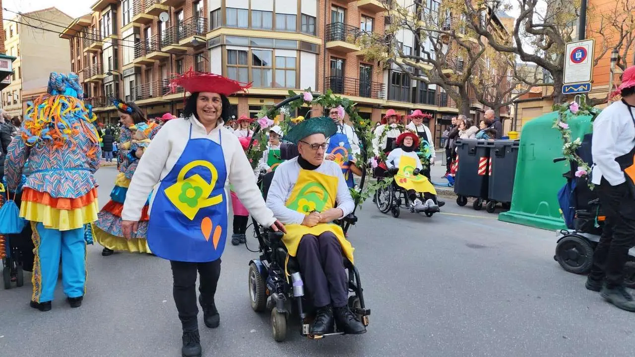 Momento del desfile de Astorga . Foto: Pablo Peyuca