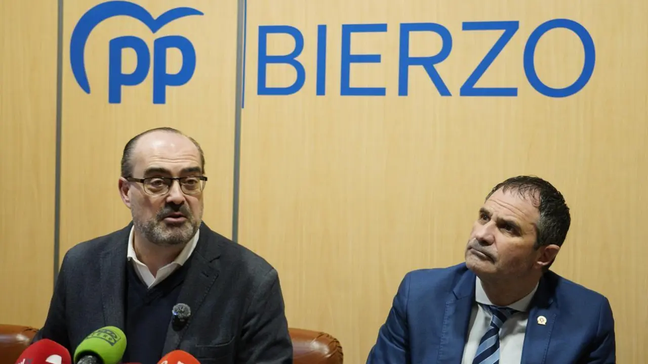 El PP valora la presencia de Pedro S&aacute;nchez en Ponferrada ayer domingo. A la izquierda, el alcalde, Marco Morala. | ICAL