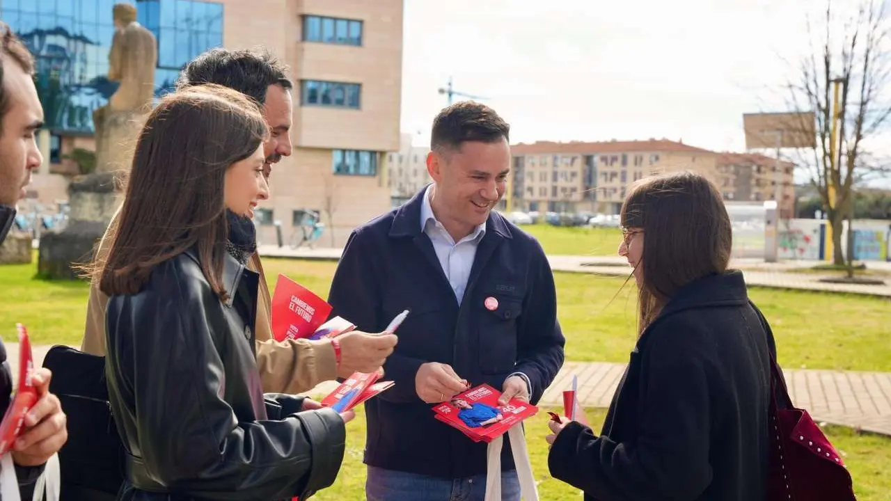 Javier Alfonso Cend&oacute;n (PSOE), en la Universidad de Le&oacute;n.