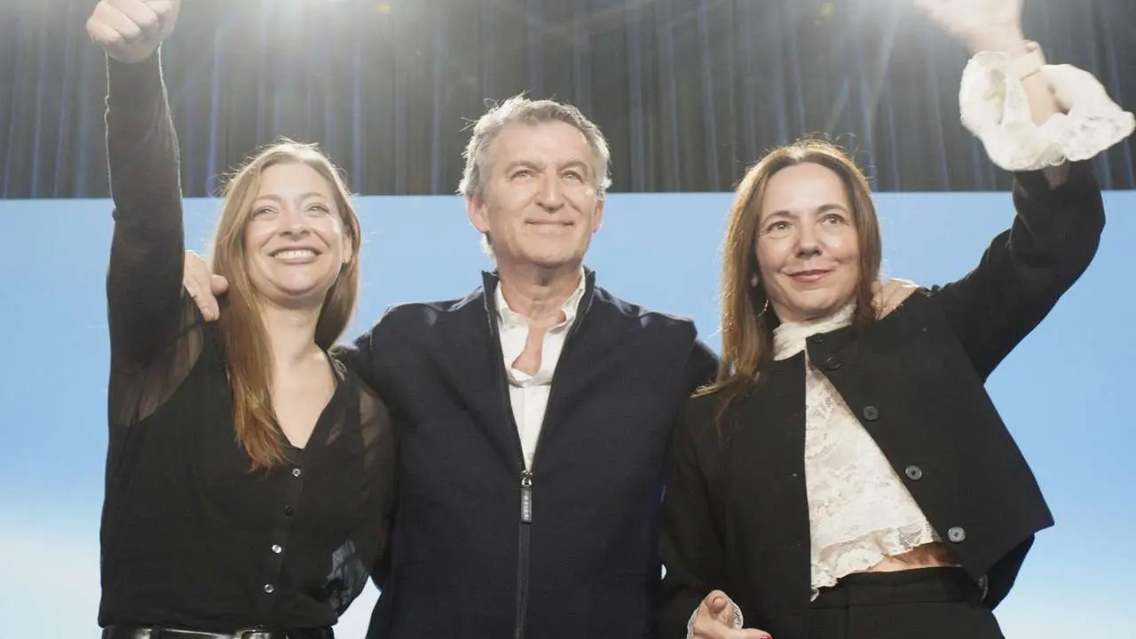 El presidente nacional del PP, Alberto N&uacute;&ntilde;ez Feij&oacute;o, participa en un acto p&uacute;blico en la Casa de la Cultura en Ponferrada. C&eacute;sar S&aacute;nchez