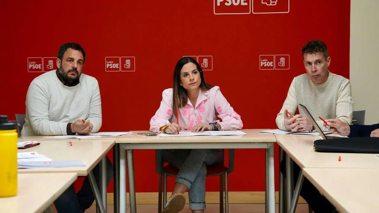 Reuni&oacute;n entre el PSOE y sindicatos de agentes ambientales de Castilla y Le&oacute;n