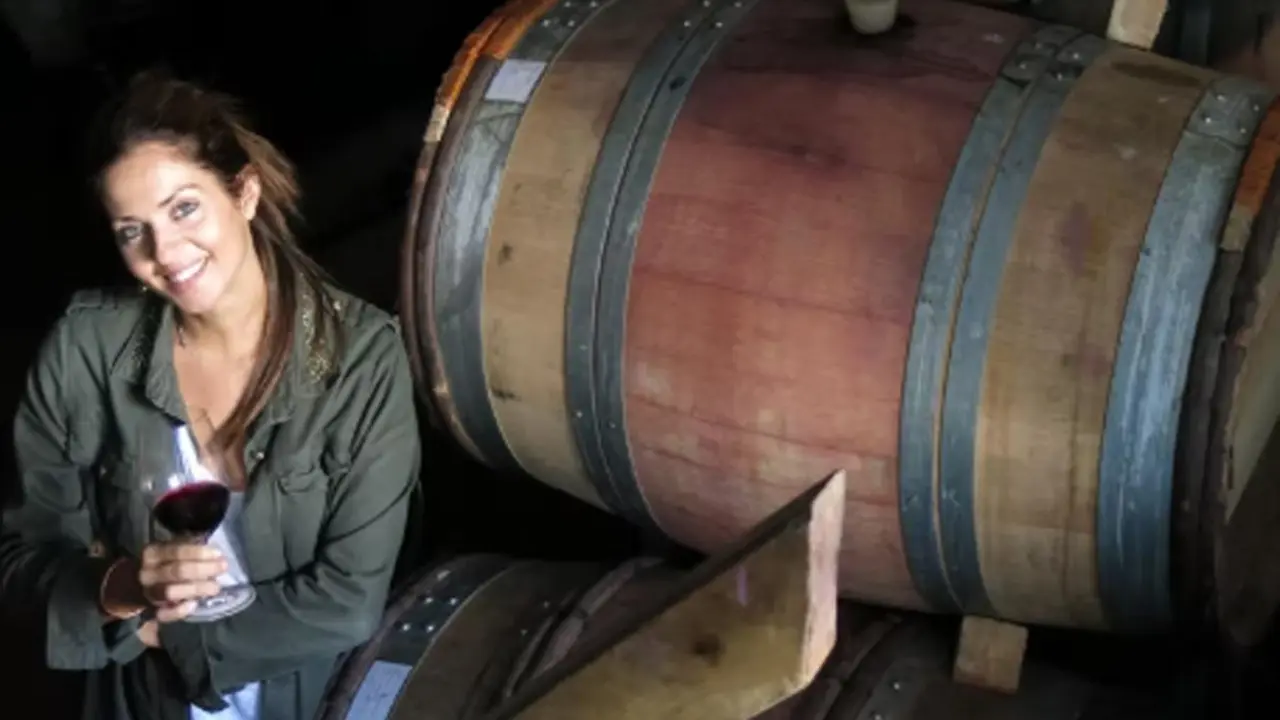 La en&oacute;loga Ver&oacute;nica Ortega, gaditana afincada desde hace m&aacute;s de una d&eacute;cada en El Bierzo, en una imagen de su p&aacute;gina web.