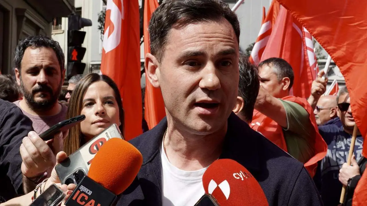 Javier Alfonso Cend&oacute;n en la Manifestaci&oacute;n del 1&ordm; de Mayo - Campillo. ICAL
