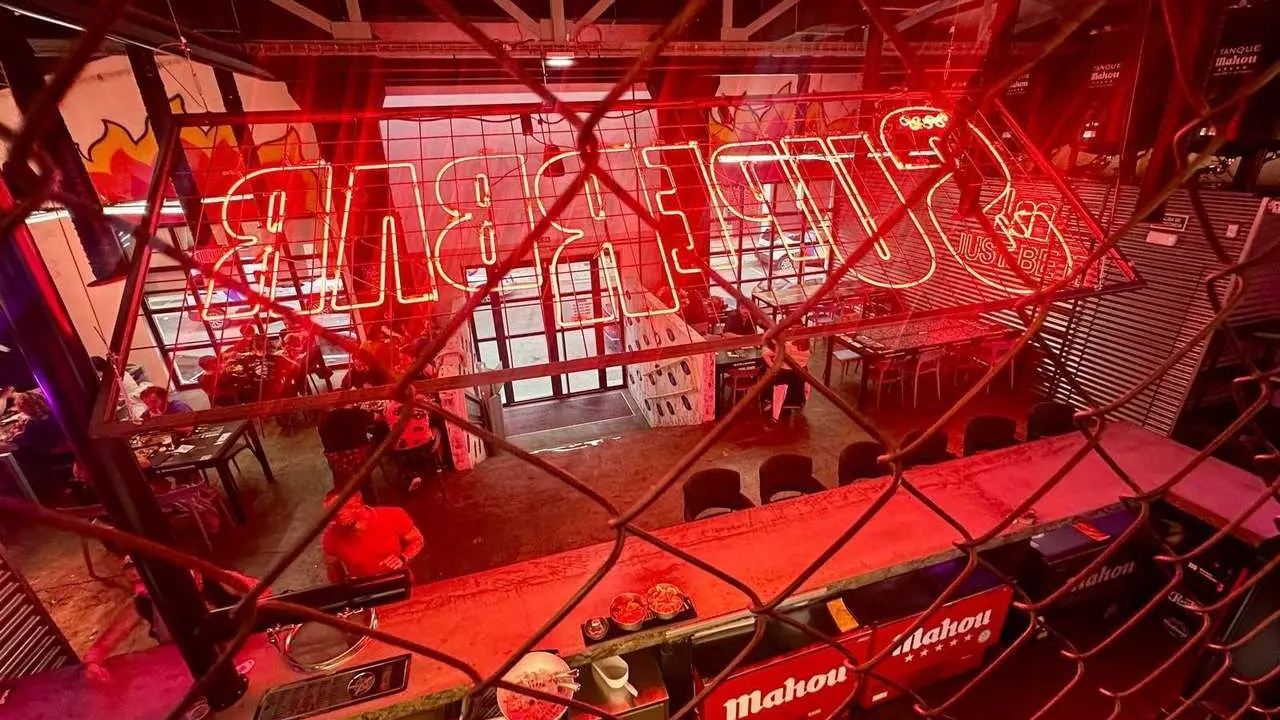 The Carnivan Superbar es desde 2023 el sue&ntilde;o hecho realidad de dos leoneses, Shara Alonso  y Jorge Cadierno. | SM