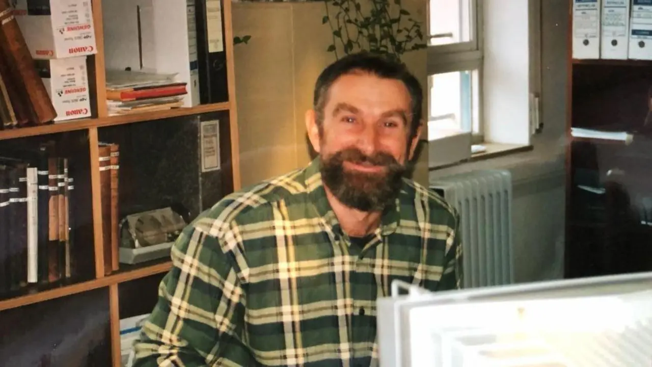 Juanjo P. fue trabajador en el Ayuntamiento de Onzonilla durante 32 a&ntilde;os. Nunca mejoraron su categor&iacute;a laboral, que no reconoc&iacute;a todas las tareas que realizaba. 