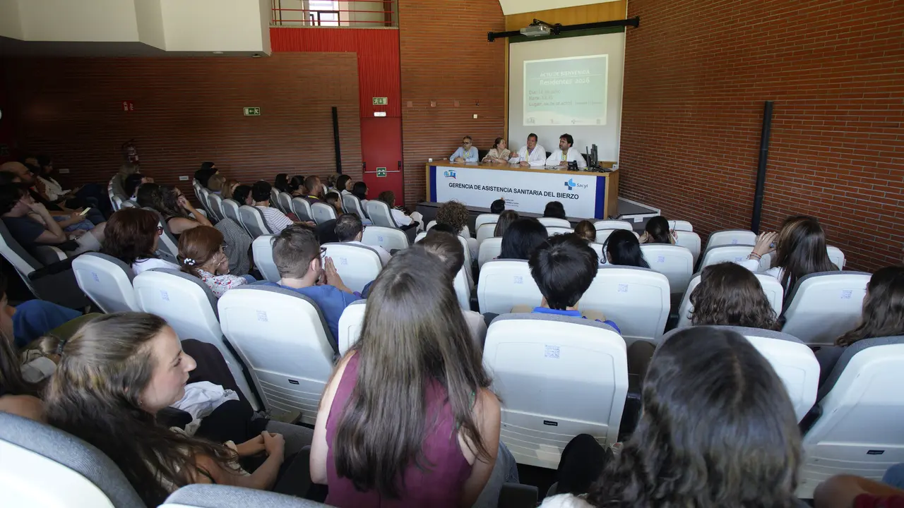 Acto de bienvenida de los nuevos residentes del hospital del Bierzo