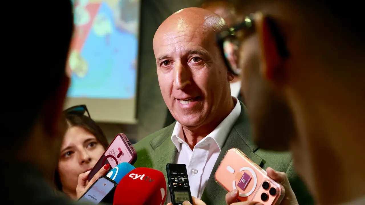 La Fundaci&oacute;n Secretariado Gitano de Le&oacute;n organiza un Encuentro Educativo en Abierto, al que asiste el alcalde de Le&oacute;n, Jos&eacute; Antonio Diez. Campillo. Ical