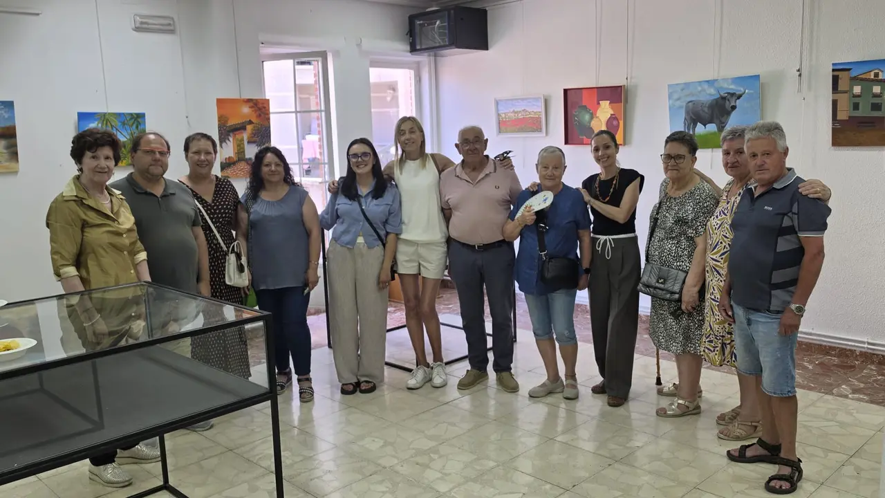 Exposición Aecc pintura La Ba&ntilde;eza