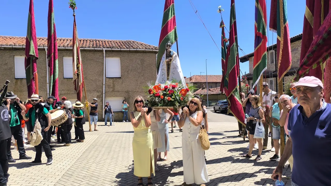 Fiestas de Sariegos. Pendonada y procesi&oacute;n. Le&oacute;n24horas