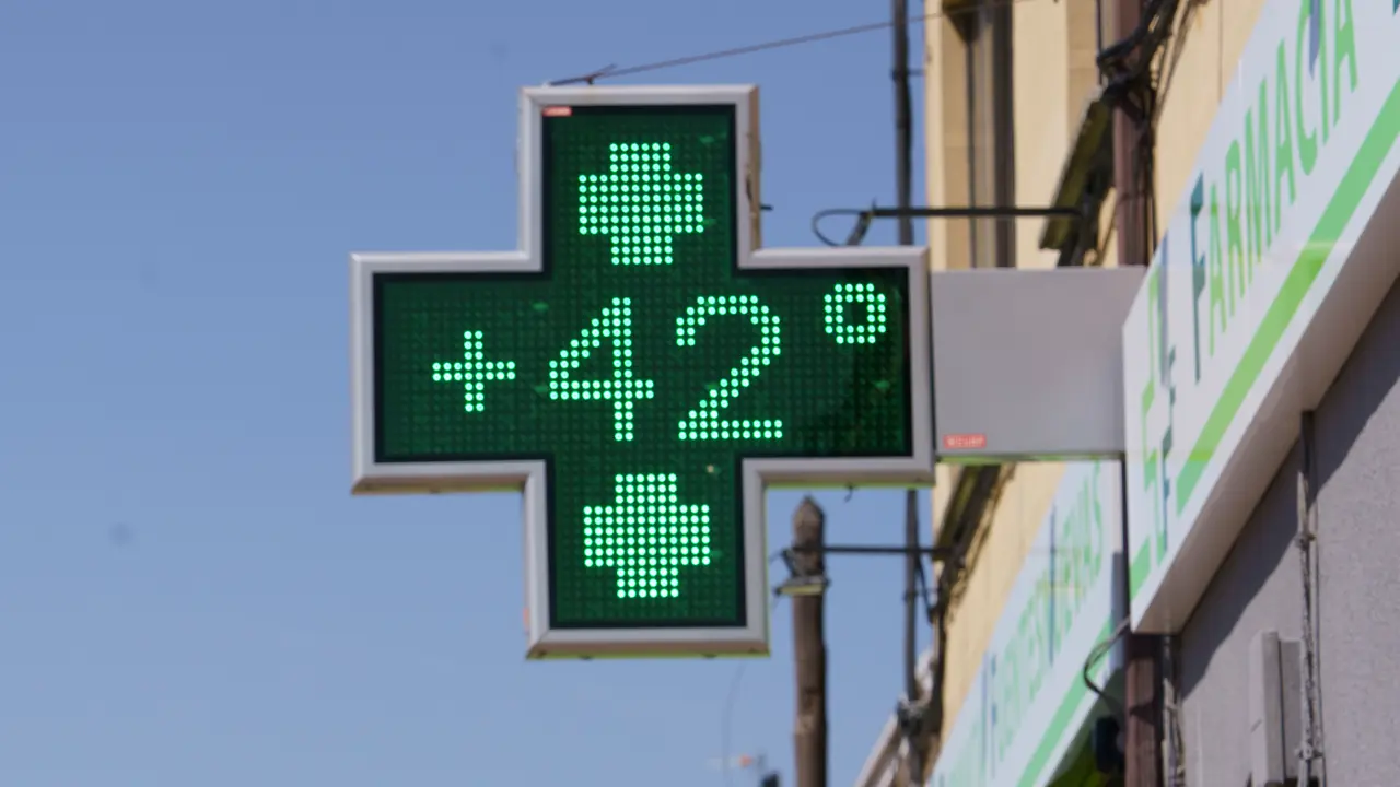 Altas temperaturas por la ola de calor en el Bierzo. 42 grados