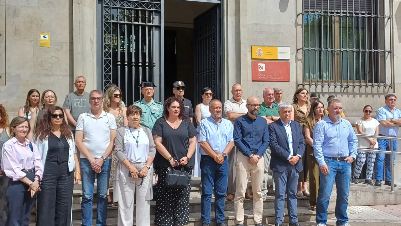 Minuto de silencio violencia de g&eacute;nero