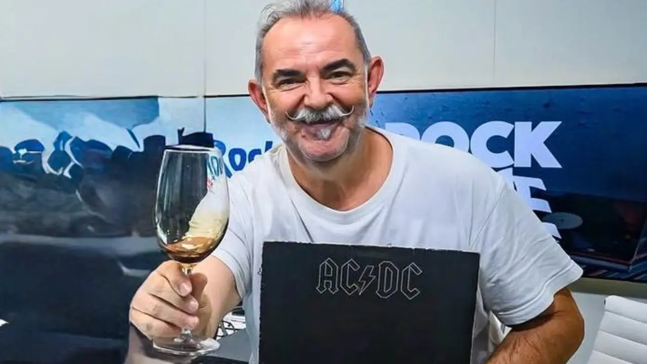 Luis Guti&eacute;rrez, catador de la prestigiosa gu&iacute;a de vinos Parker en Espa&ntilde;a.