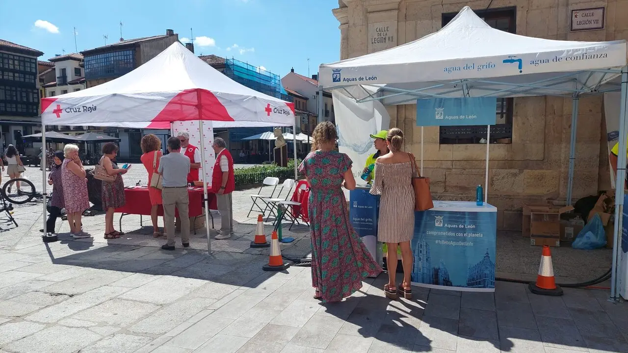Actividad Ola de Calor Cruz Roja Le&oacute;n 1