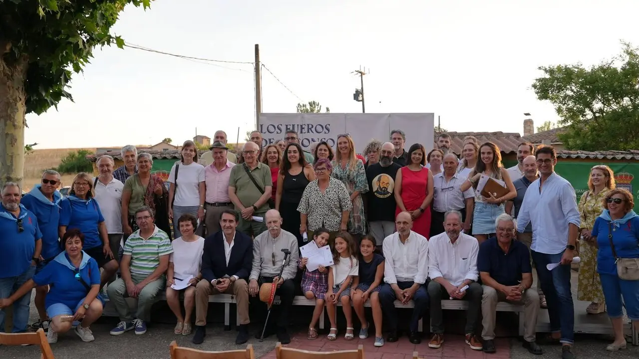 Lectura de los Fueros de Le&oacute;n en Villafeliz de la Sobarriba 8  - Antonio Barre&ntilde;ada