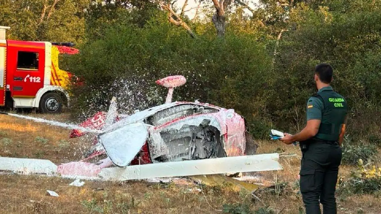 Dos heridos tras caer un ultraligero desde baja altura en Soria