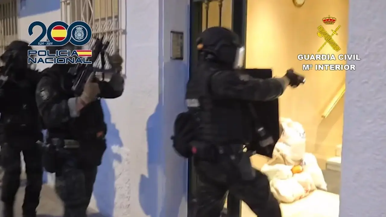 Polic&iacute;a Nacional