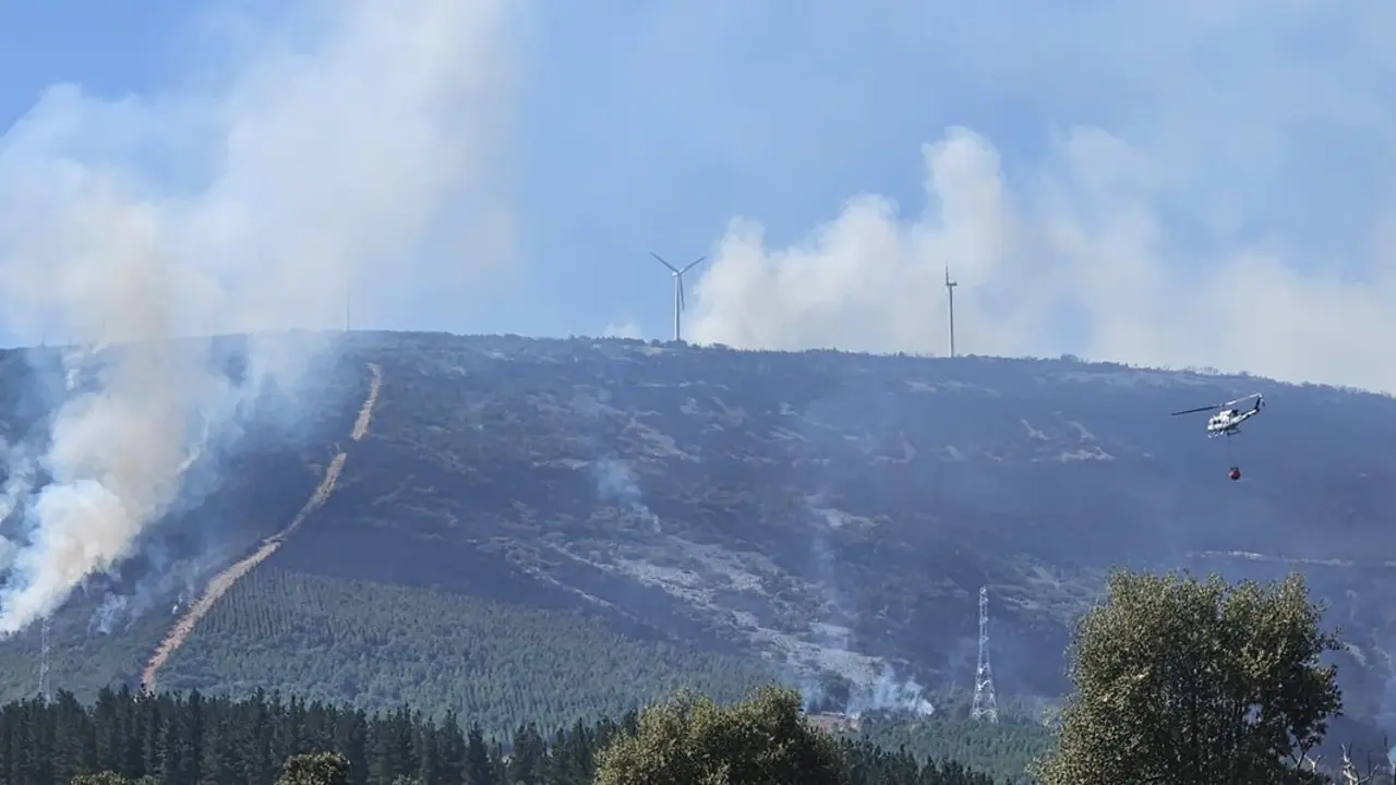 Incendio Castropodame. Le&oacute;n24horas