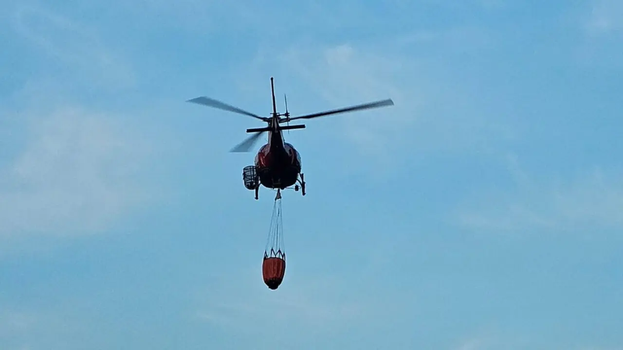 incendio forestal helic&oacute;ptero . Le&oacute;n24horas
