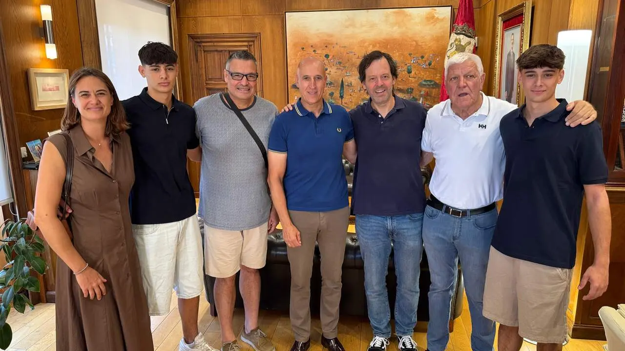 Recepci&oacute;n Xavi Fern&aacute;ndez en el Ayuntamiento de Le&oacute;n