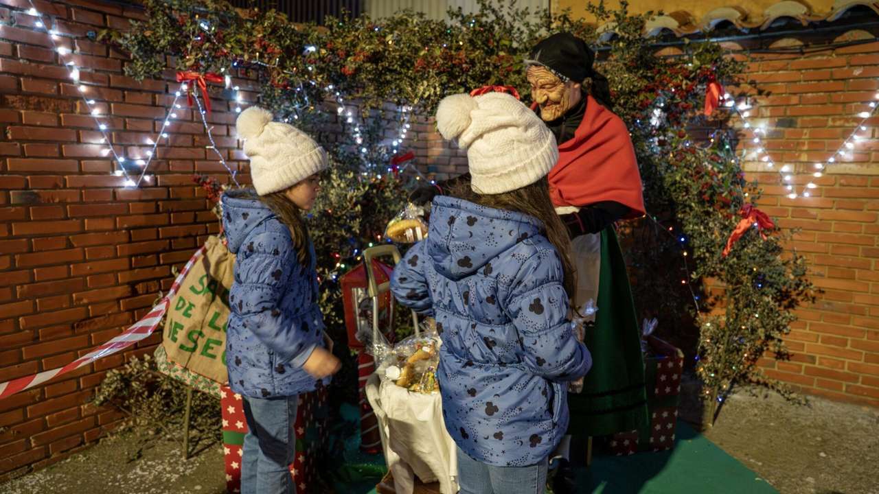 La Vieja del Monte llega al Barrio de la Peregrina de Sahagún | APL - Leon24Horas