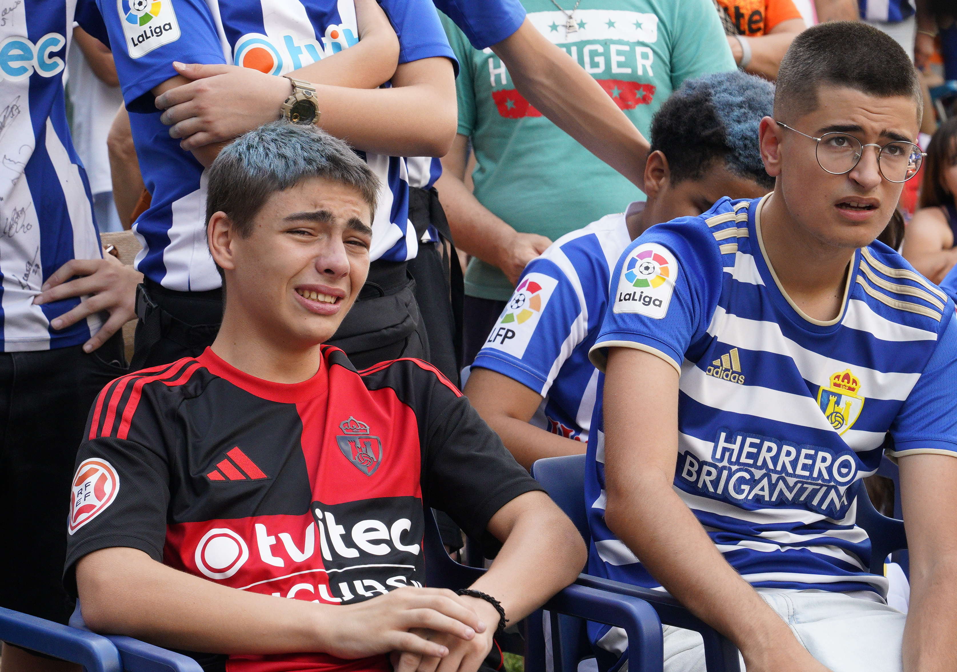 Aficionados de la S.D. Ponferradina durante la derrota en la final del play off de ascenso a segunda división contra el Celta Fortuna. César Sánchez. Ical