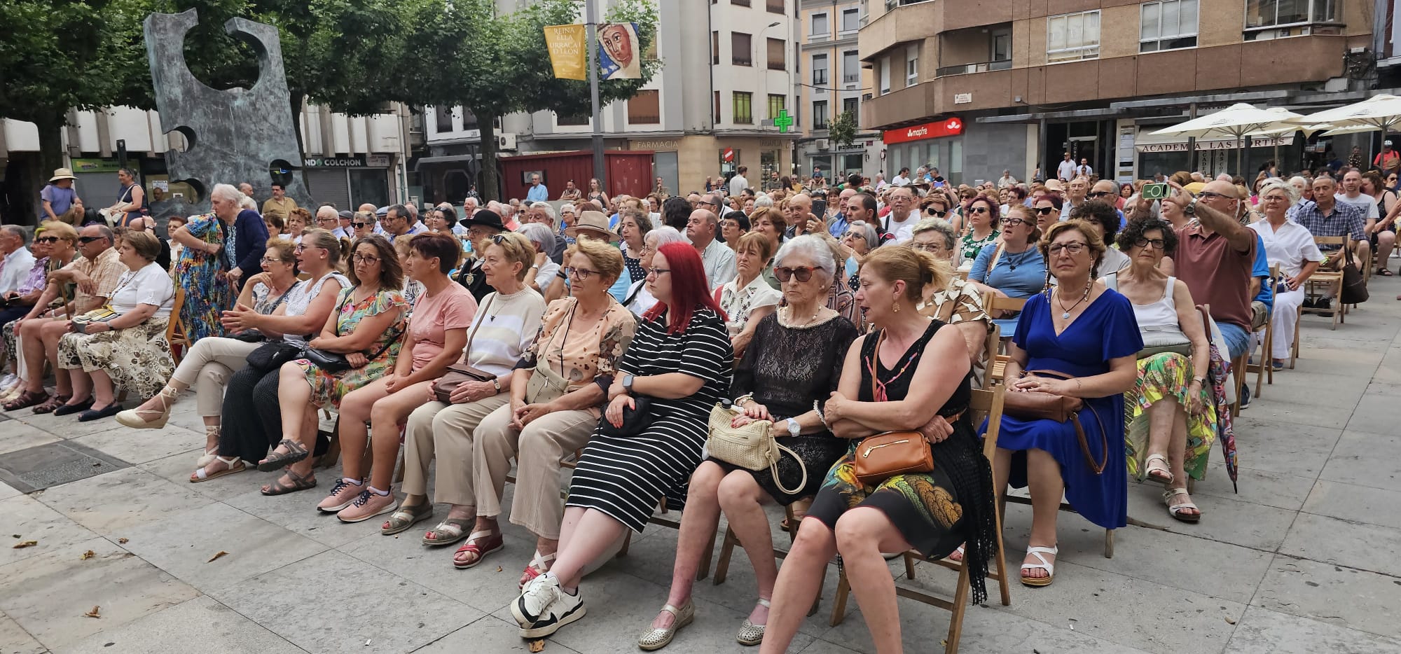 Bailes Regionales Xeitu San Juan en las Cortes Leonesas (7)