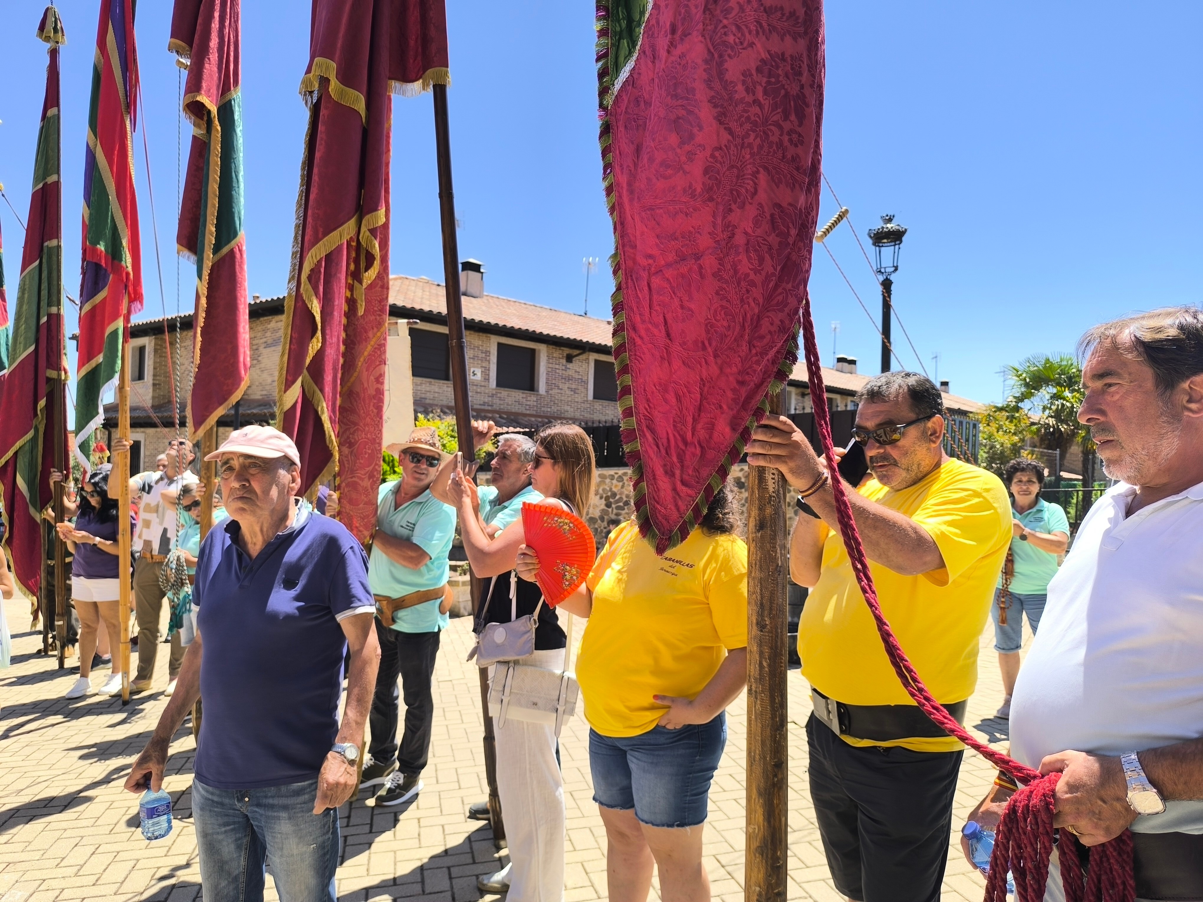 Fiestas de Sariegos. Pendonada y procesión. León24horas