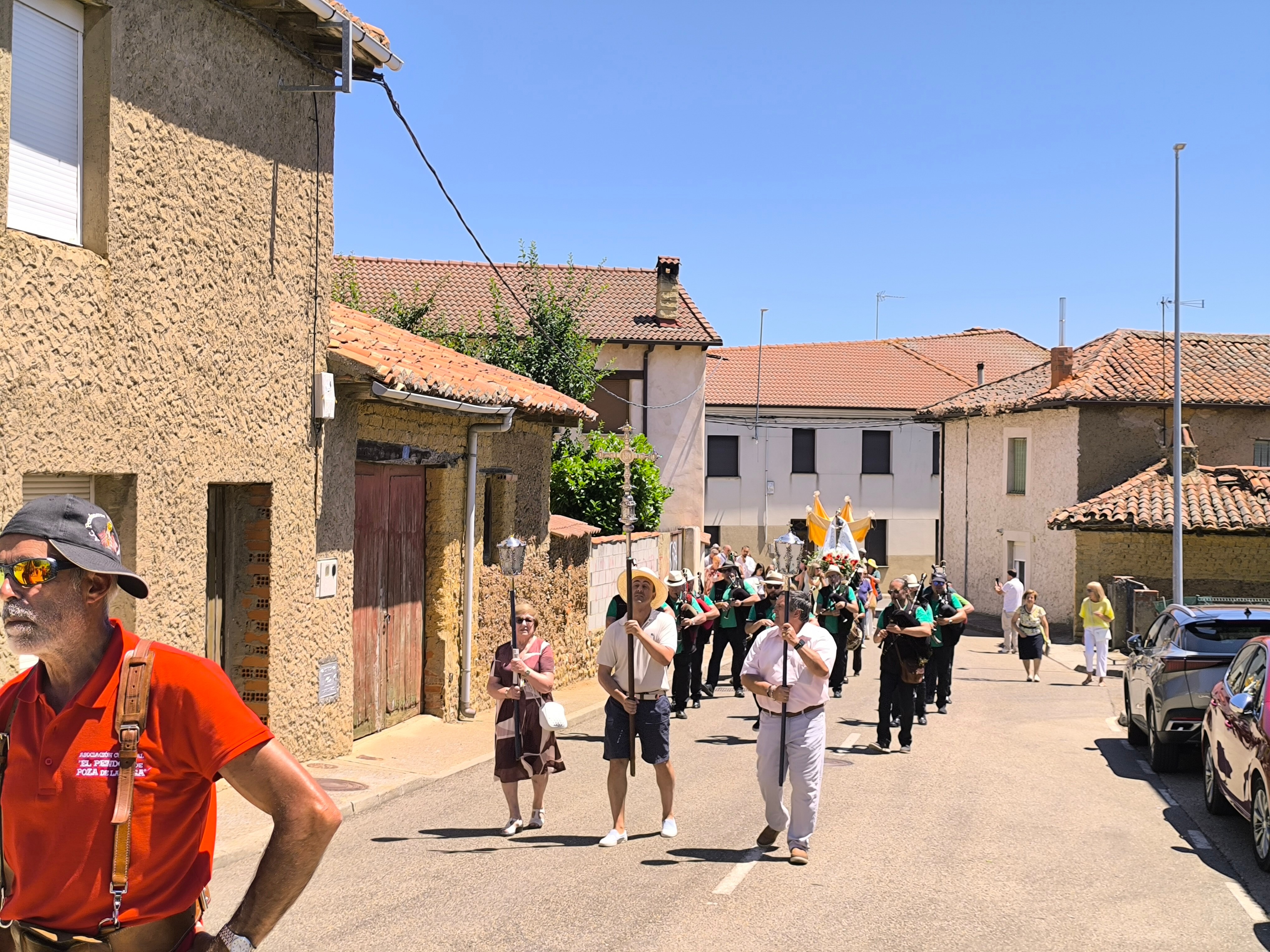 Fiestas de Sariegos. Pendonada y procesión. León24horas