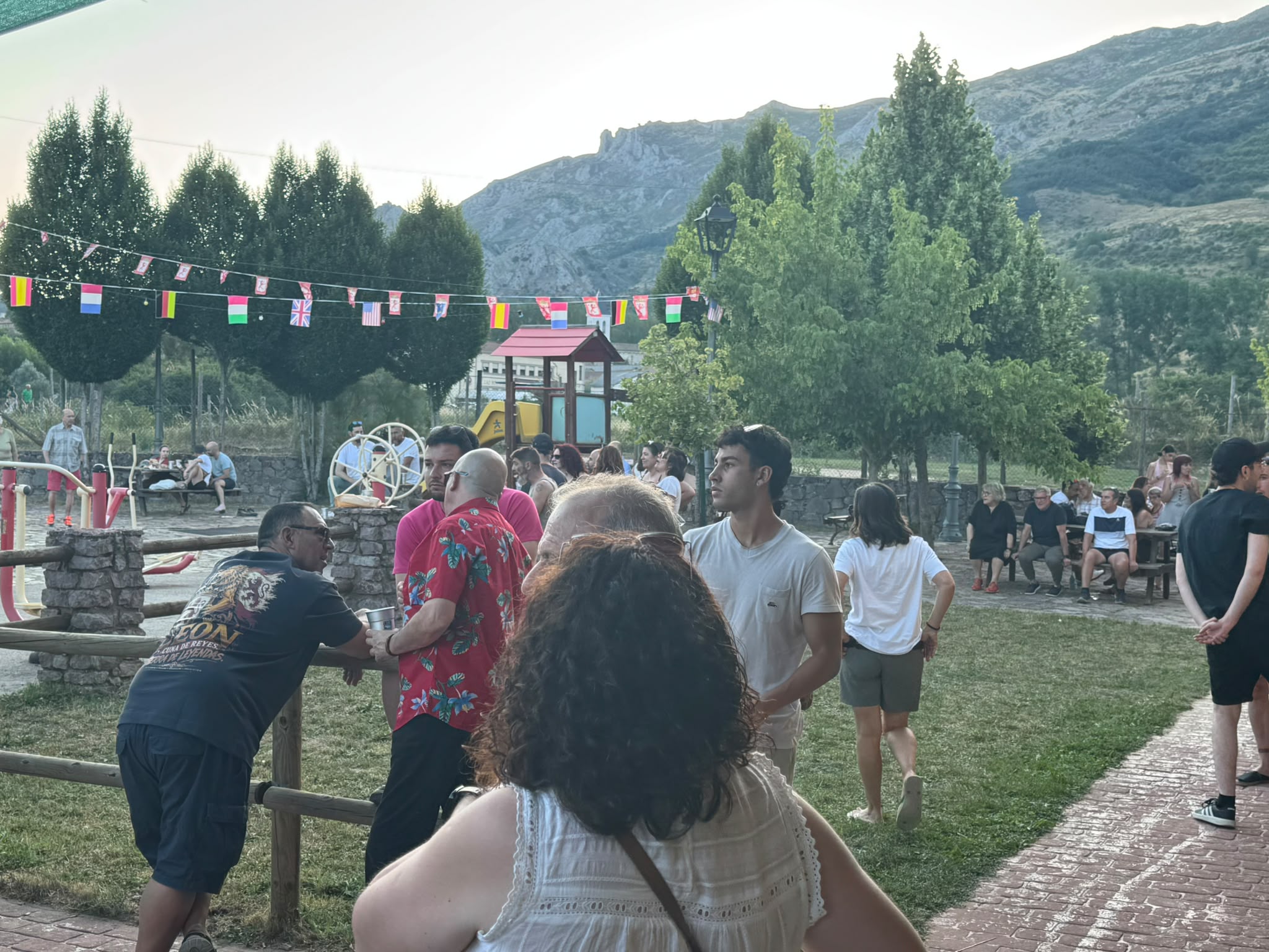 Feria de la cerveza de Cármenes. Segunda edición CampbeerWA0027