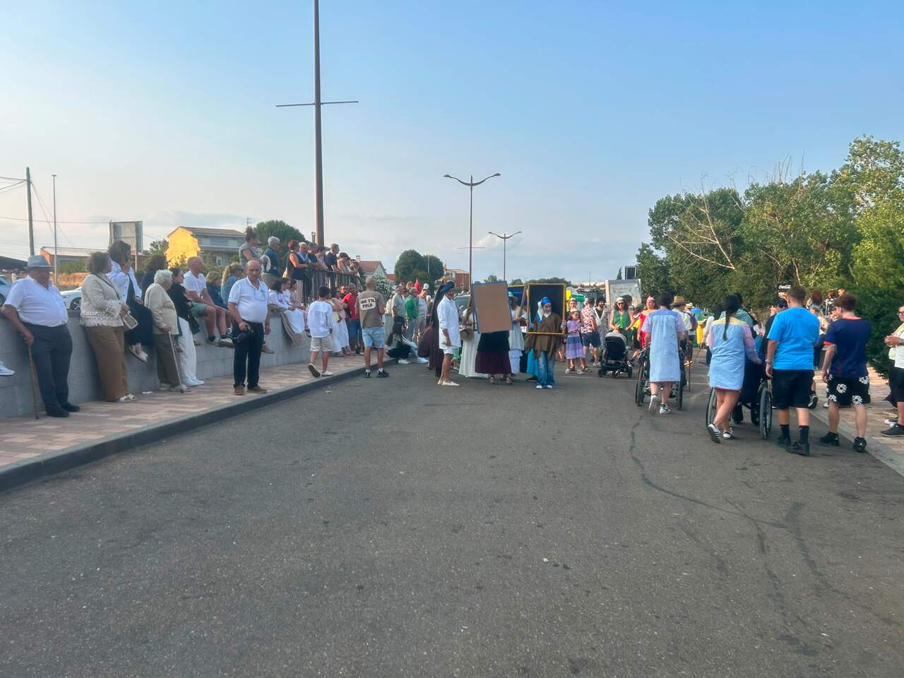 Carrozas y disfraces de Villadangos del Páramo por Santiago Apóstol 2026 (10)