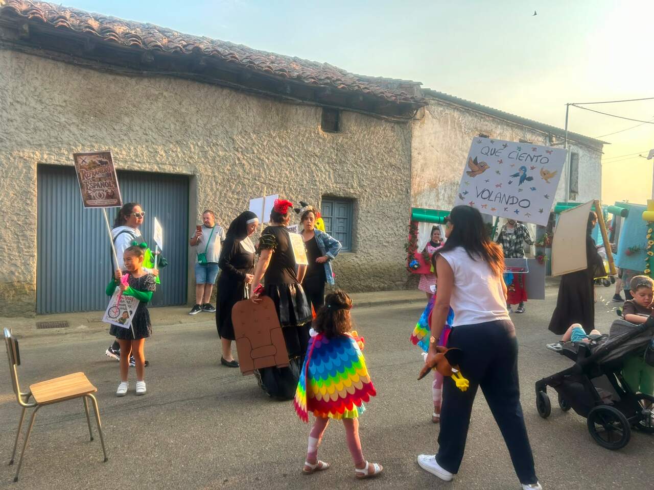 Carrozas y disfraces de Villadangos del Páramo por Santiago Apóstol 2026 (8)